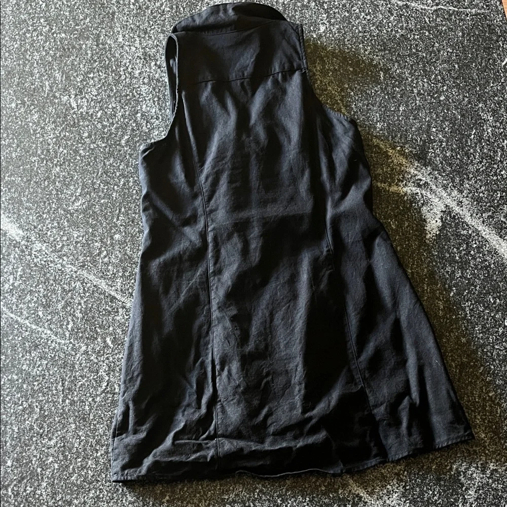 Linen Button-Up Dress - Picture 3 of 3